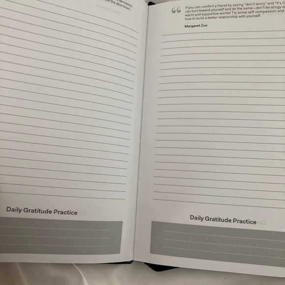 Journal/Diary/Notebook 🖊 - Picture 3 of 7